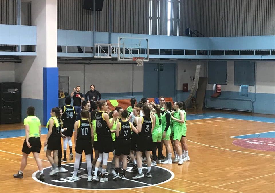 U17A doma premagale Celje