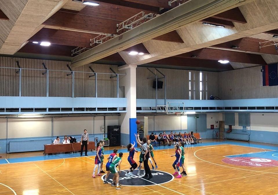 U15 A redni del državnega prvenstva končale na drugem mestu